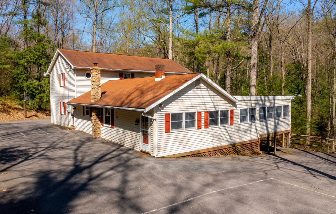 166 Mossy Oak Lane
