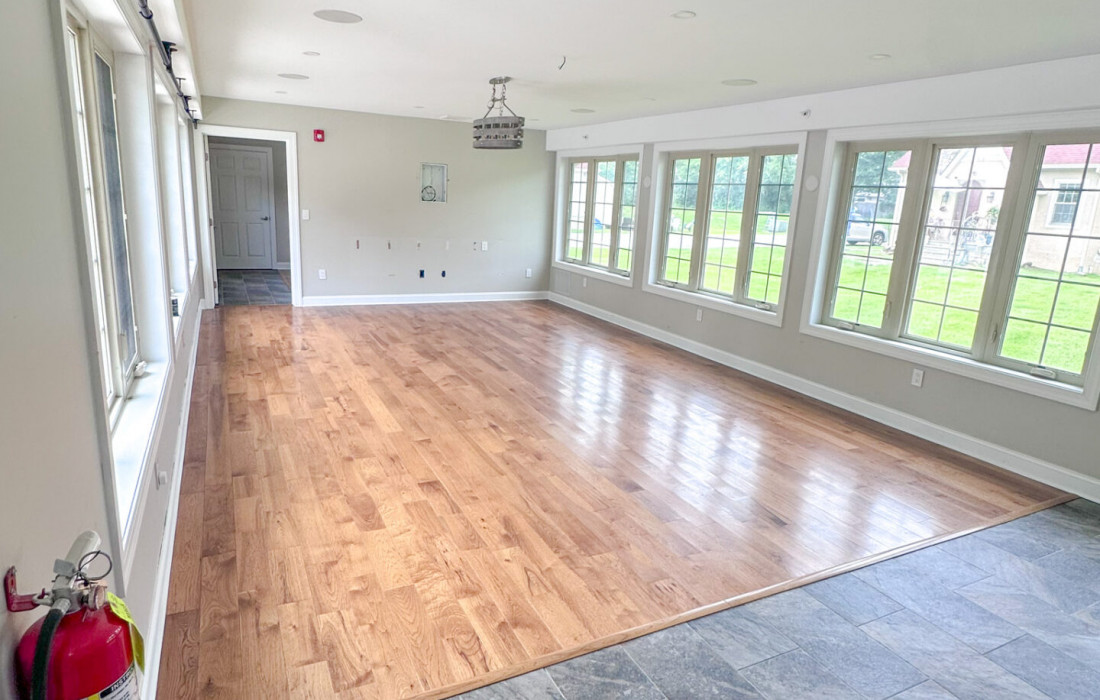 533 E Lincoln Hwy