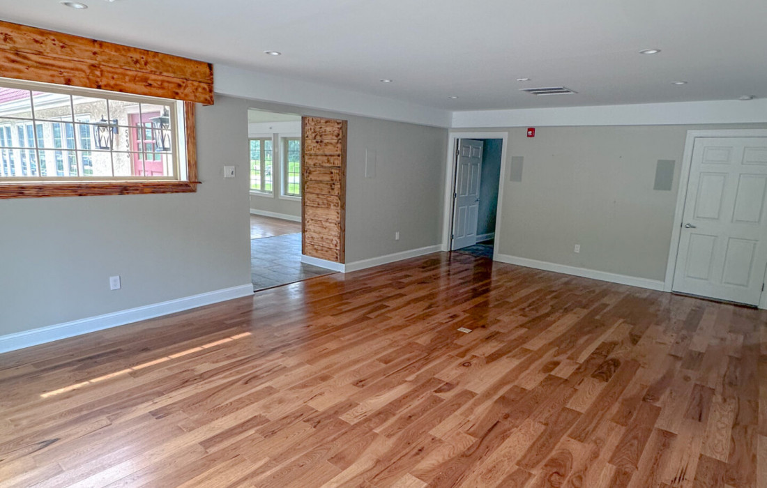533 E Lincoln Hwy