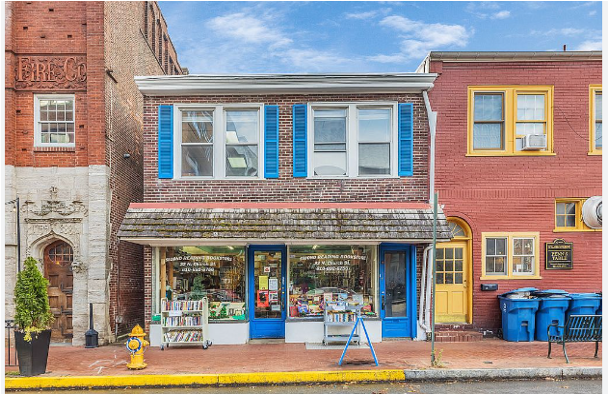 32 N Church St