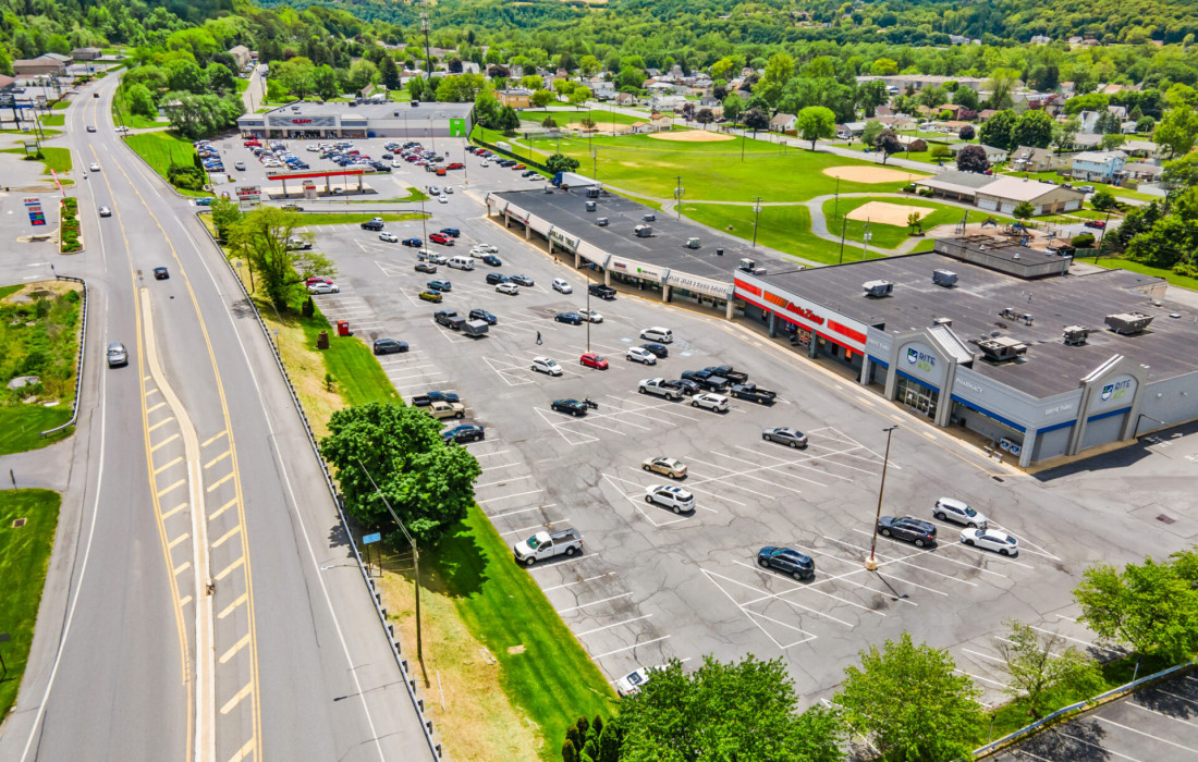 Walnutport Shopping Center