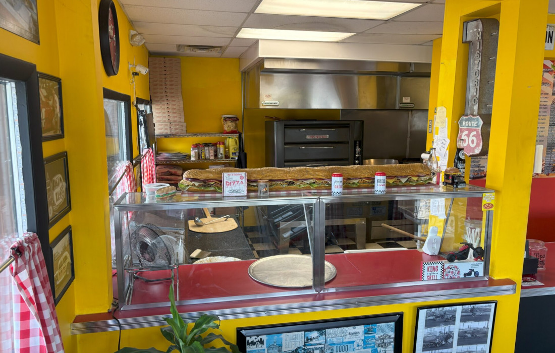 Johnny’s Pizza