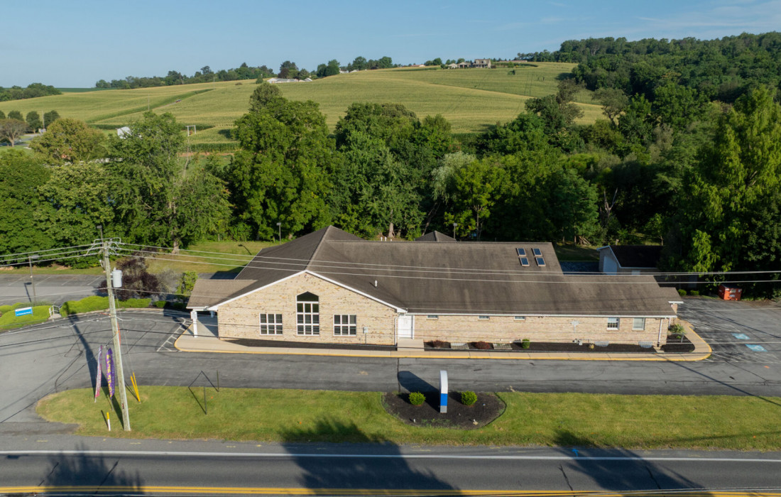 6155 Anthony Hwy