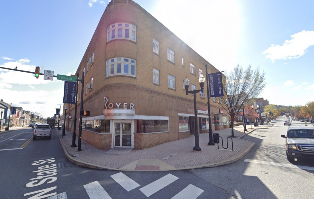 2 E Main St