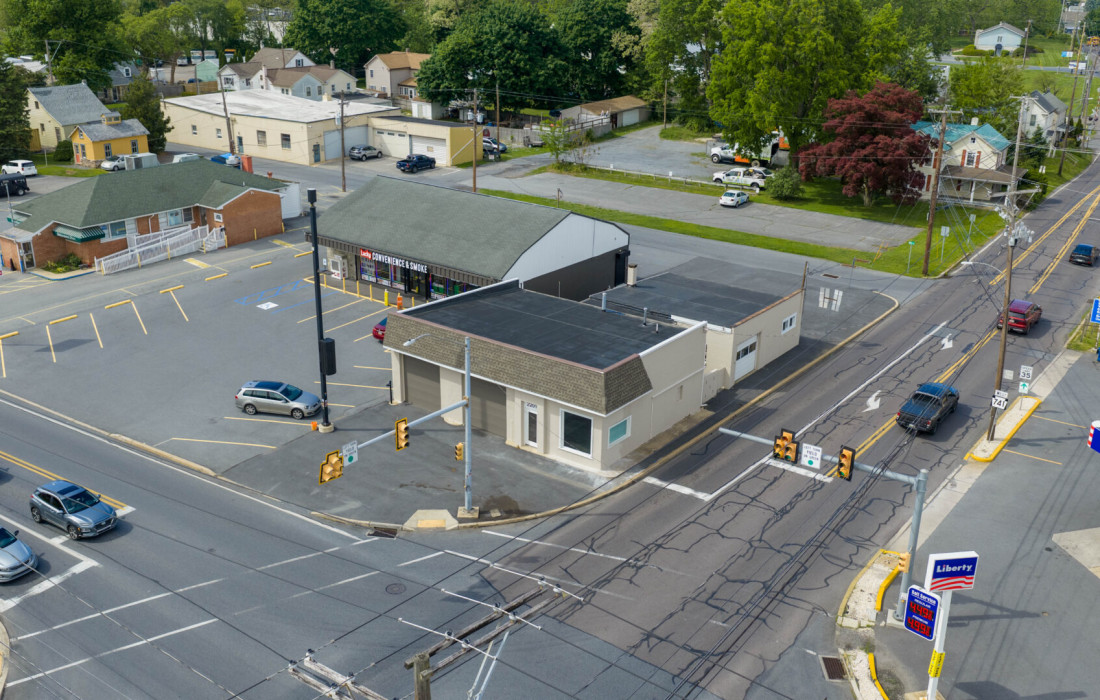 2201 Marietta Ave
