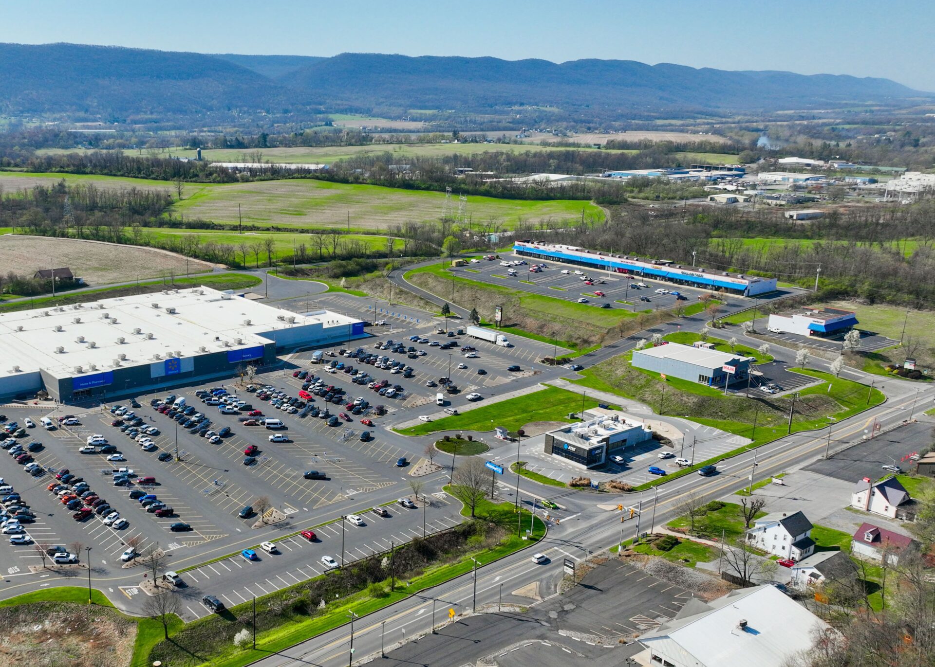Supercenter Plaza - OM