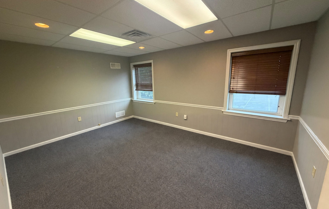 131 Centerville Rd